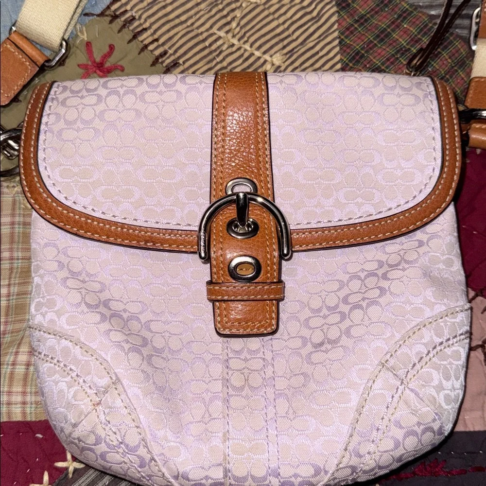Coach Lavender Mini **RARE** - Picture 3 of 8
